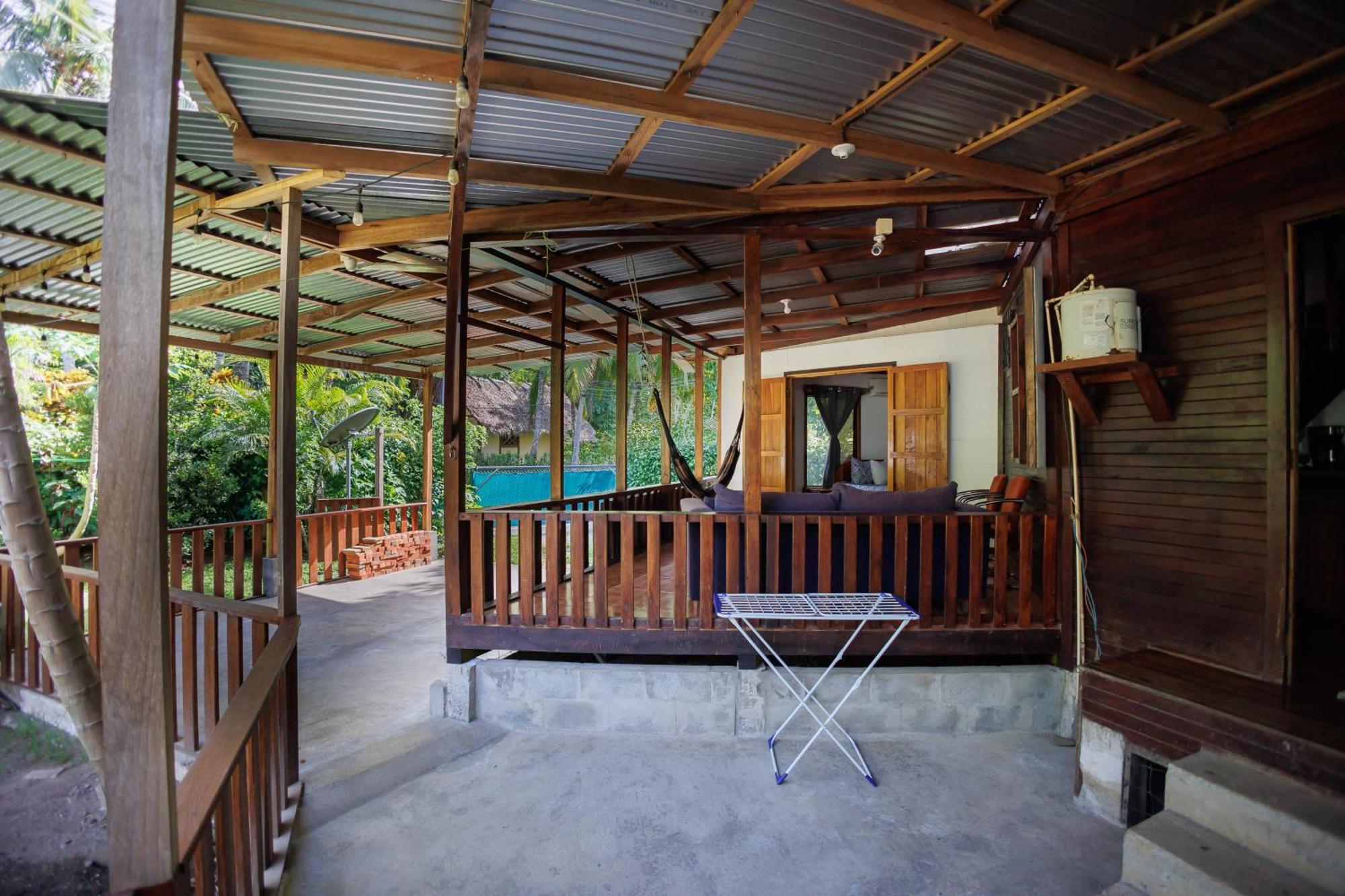 Bungalows Ache Cahuita Εξωτερικό φωτογραφία